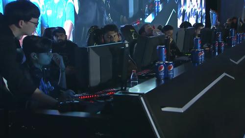 建时间轴中 建时间轴中