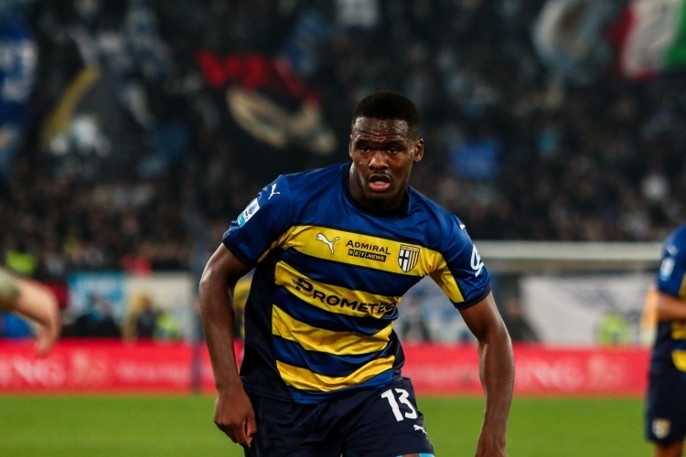 脚下发紧 脚下发紧